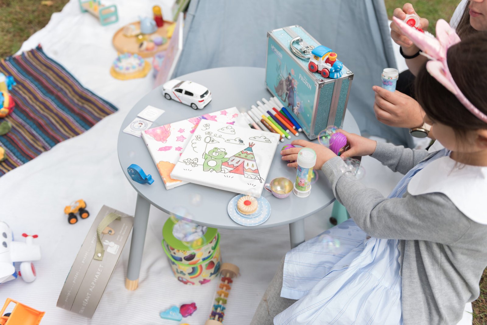 Corporate & Event Childcare Services At Elisa Babysitting, we specialise in delivering discreet, high-quality childcare directly on-site, allowing parents and organisers to focus on the event while children enjoy a safe, engaging, and nurturing space.